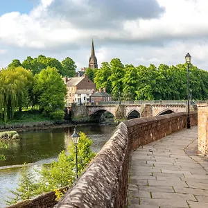 Country Charm Sleeps 4 & Free Parking Chester